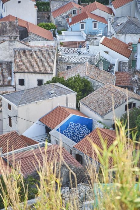 Otok Susak, kamnita hiša 110 m²