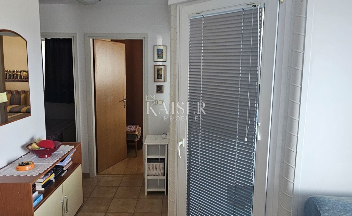 Umag, Zambratija, Istra, stanovanje s popolnim pohištvom!