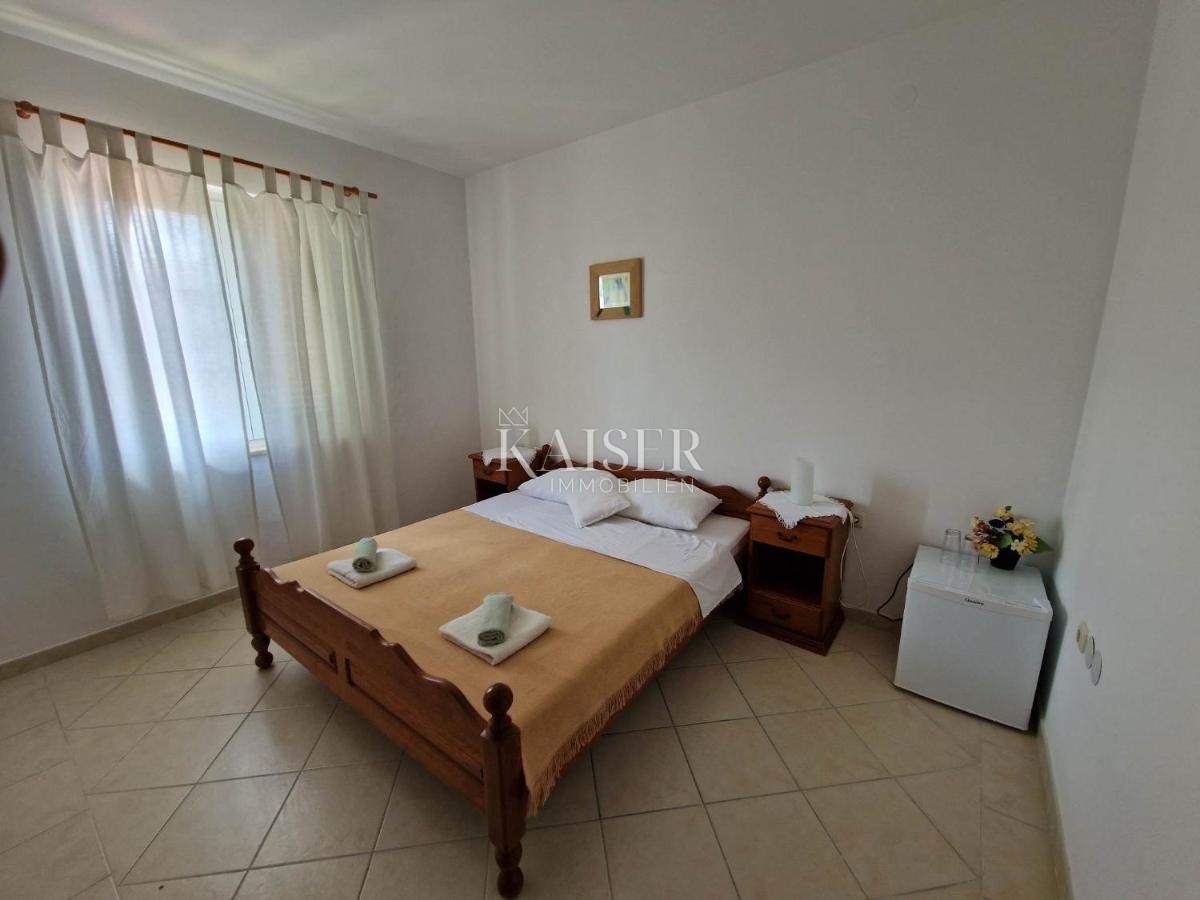 Otok Pag - hiša ob morju