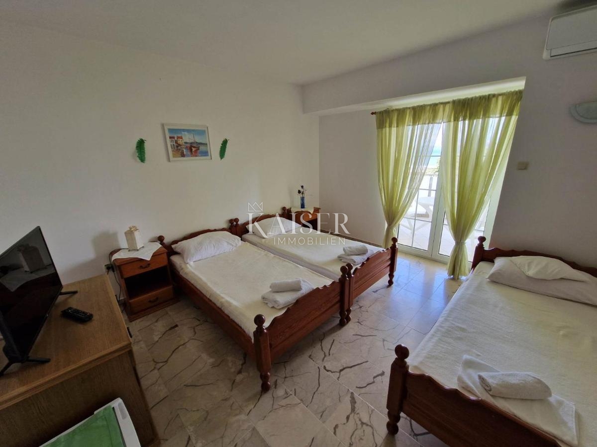 Otok Pag - hiša ob morju