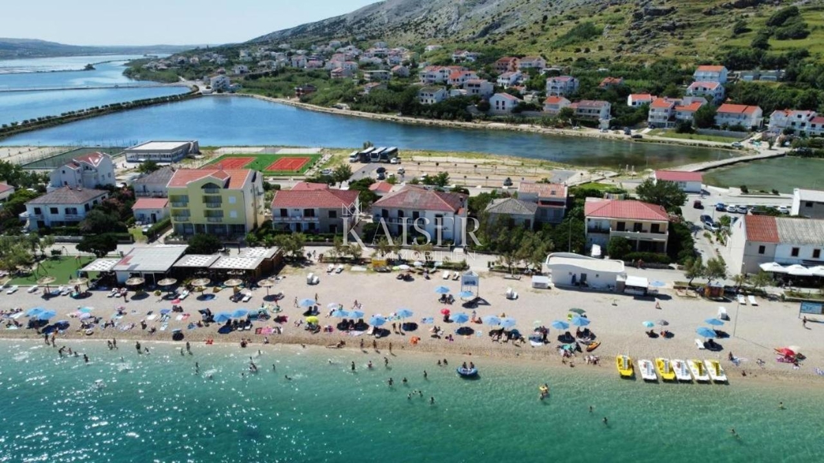 Otok Pag - hiša ob morju