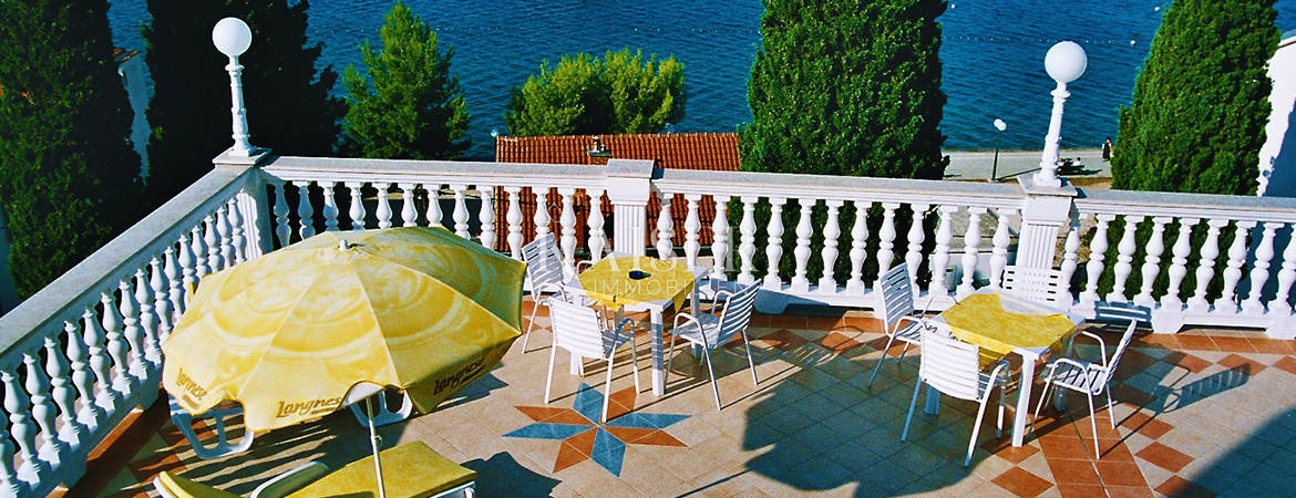 Crikvenica - Impresiven hotel v bližini morja