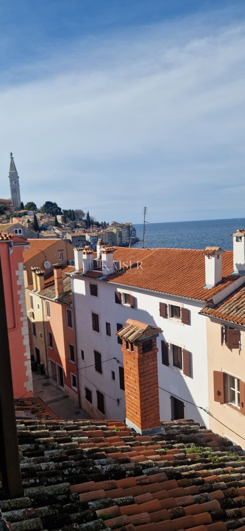 Istra, Rovinj, dvonadstropno stanovanje, pogled na morje, 37 m2