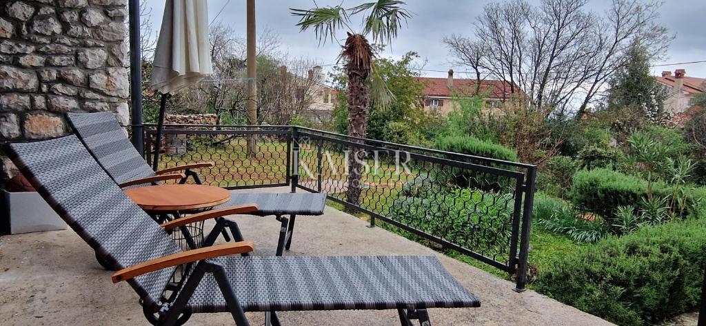 Opatija, Brseč - hiša z vrtom v centru, 57 m2