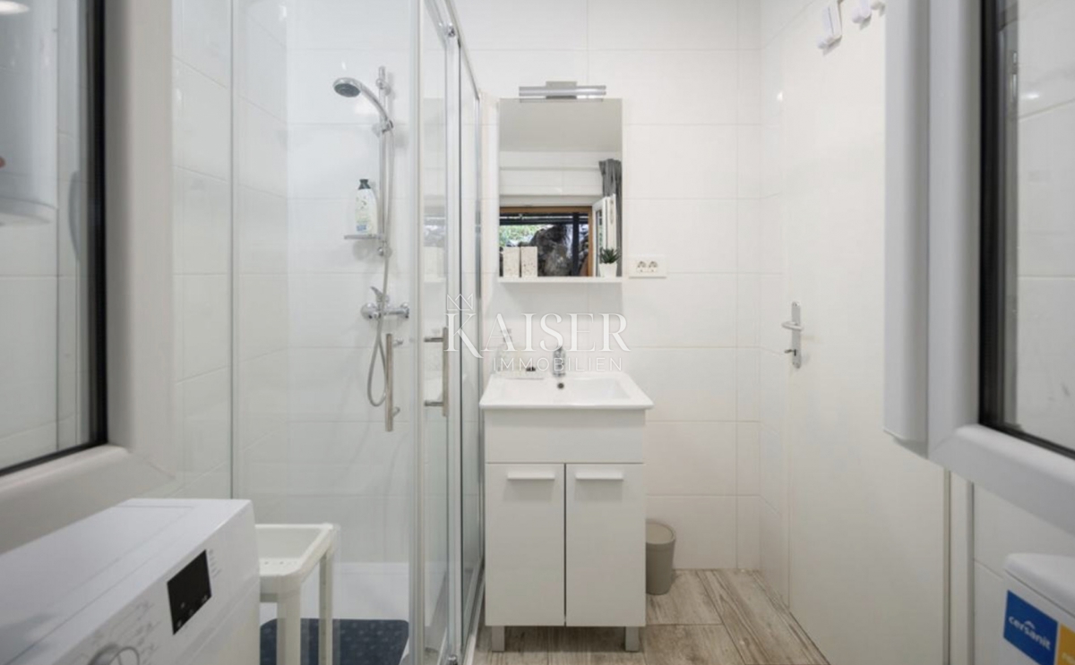 Opatija, Brseč - hiša z vrtom v centru, 57 m2