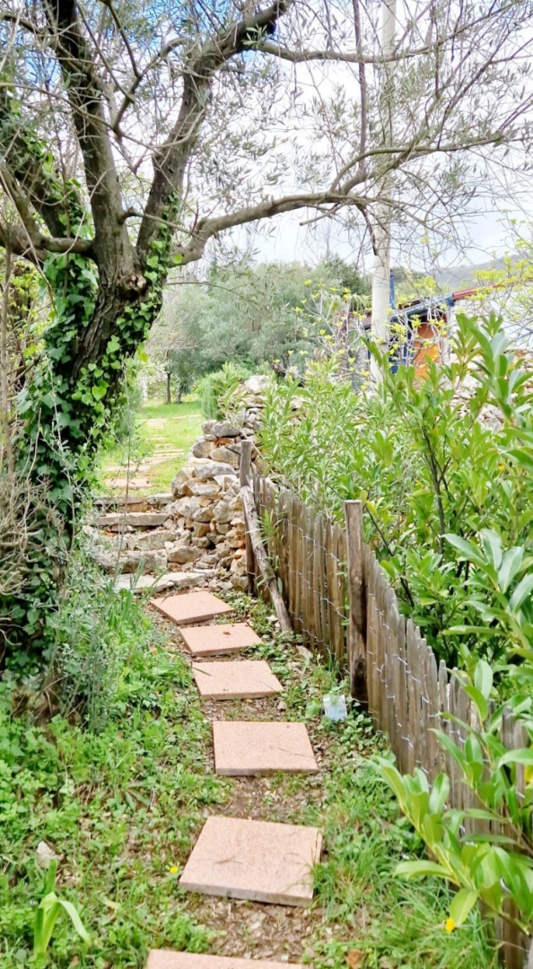 Opatija, Brseč - hiša z vrtom v centru, 57 m2