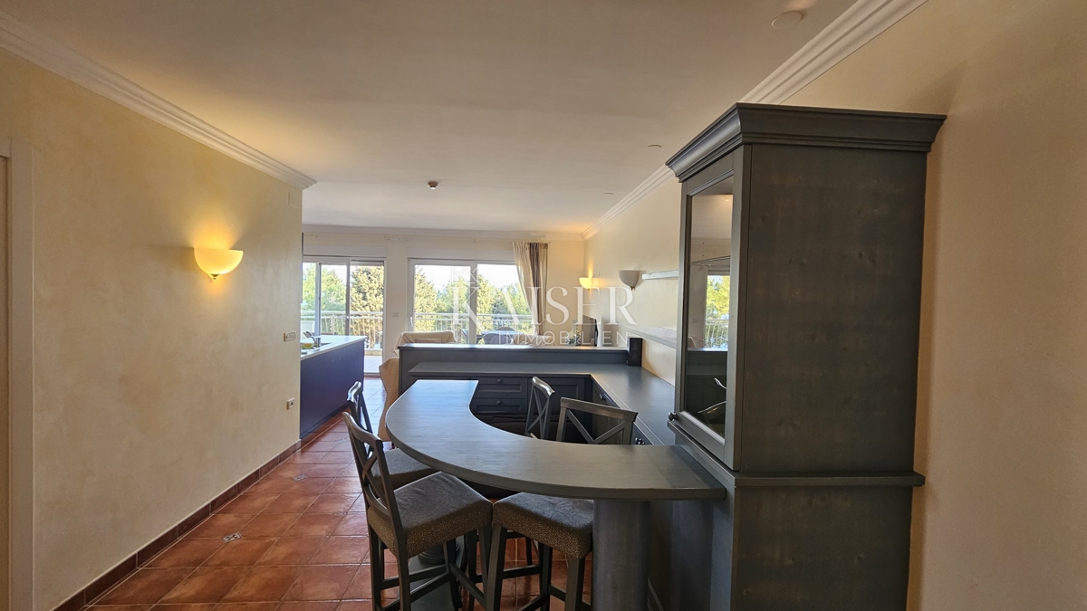 Crveni vrh, Istra, luksuzno stanovanje s čudovitim pogledom na morje