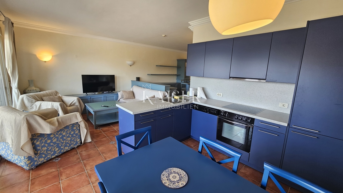 Crveni vrh, Istra, luksuzno stanovanje s čudovitim pogledom na morje