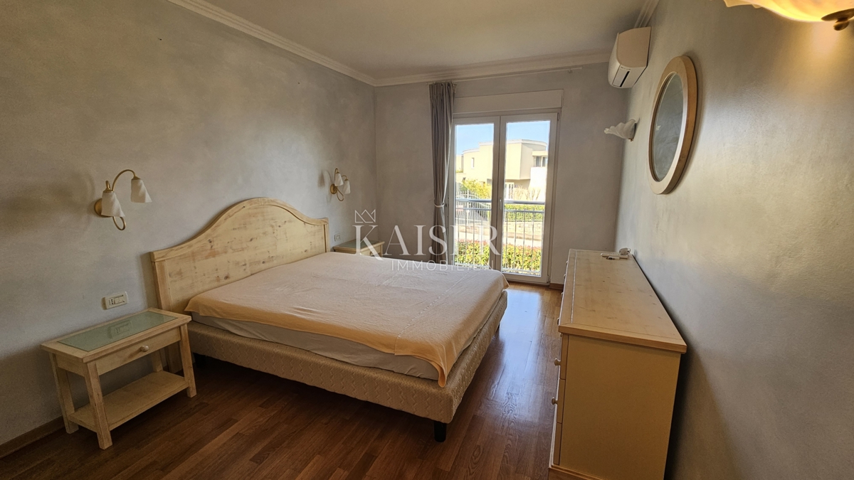 Crveni vrh, Istra, luksuzno stanovanje s čudovitim pogledom na morje