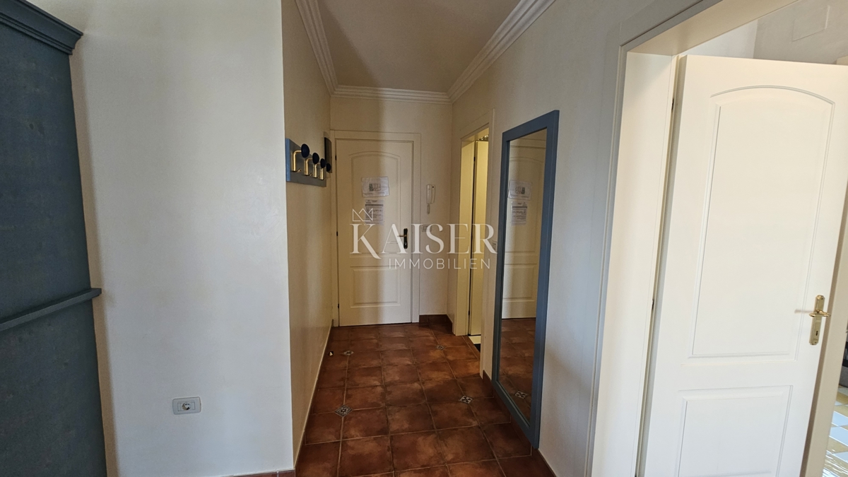 Crveni vrh, Istra, luksuzno stanovanje s čudovitim pogledom na morje