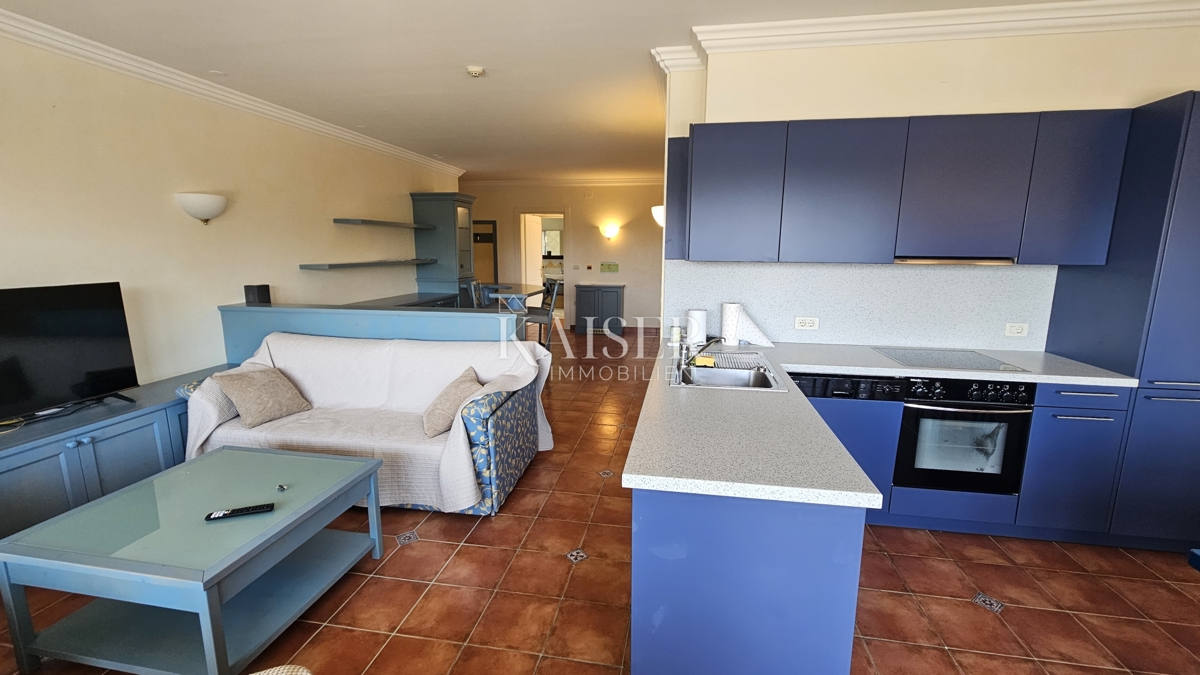 Crveni vrh, Istra, luksuzno stanovanje s čudovitim pogledom na morje