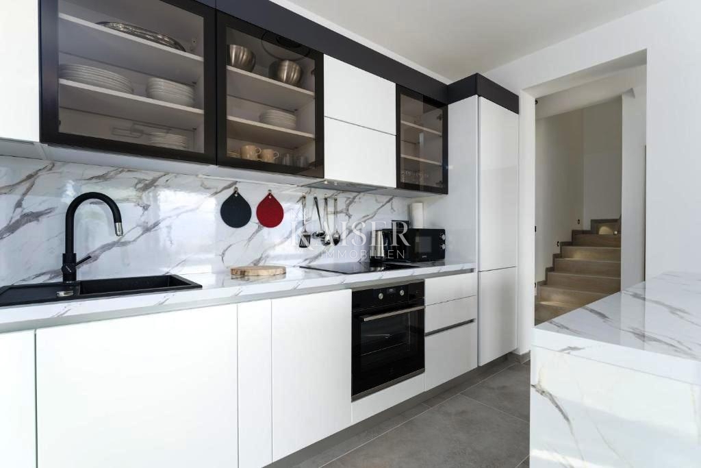 Krk, Risika - moderna polpritlična hiša, 150 m2, pogled na morje