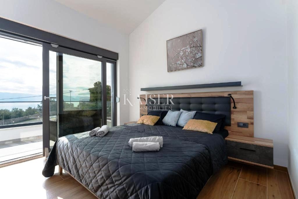Krk, Risika - moderna polpritlična hiša, 150 m2, pogled na morje