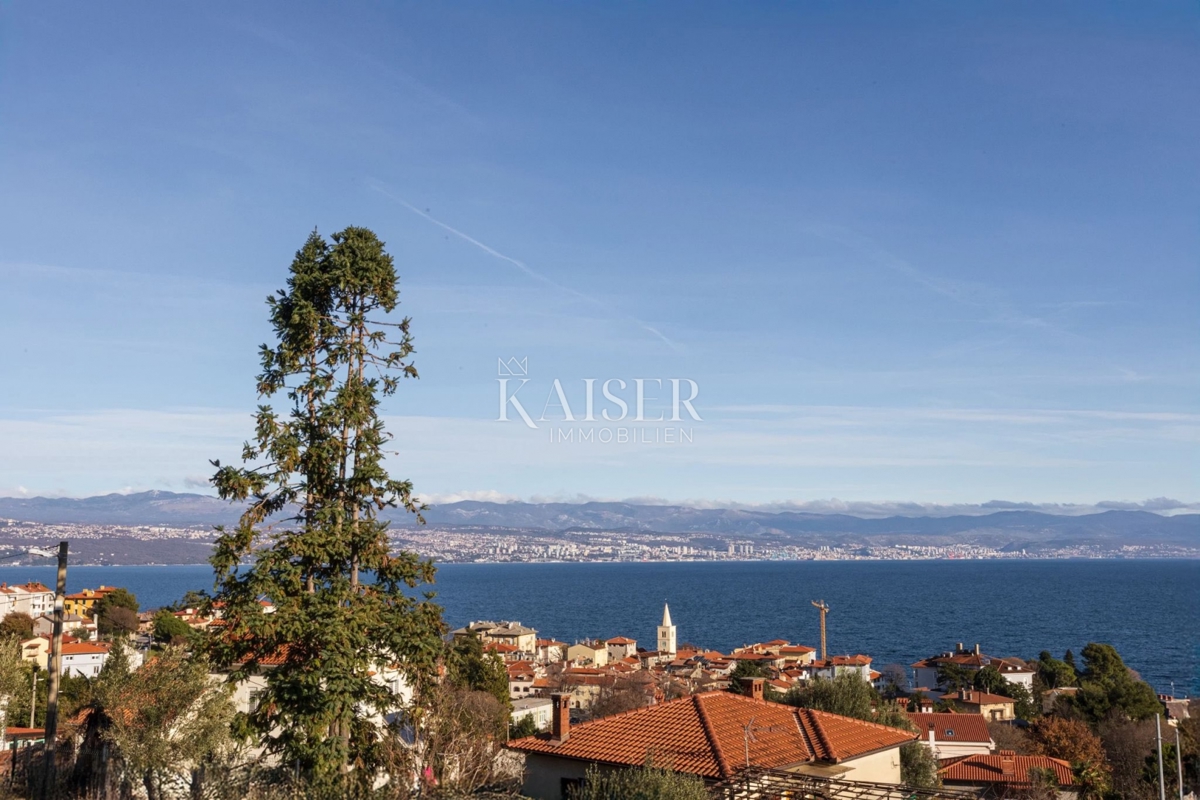 Opatija, Lovran - ekskluzivno penthouse stanovanje z zasebnim vrtom in panoramskim razgledom