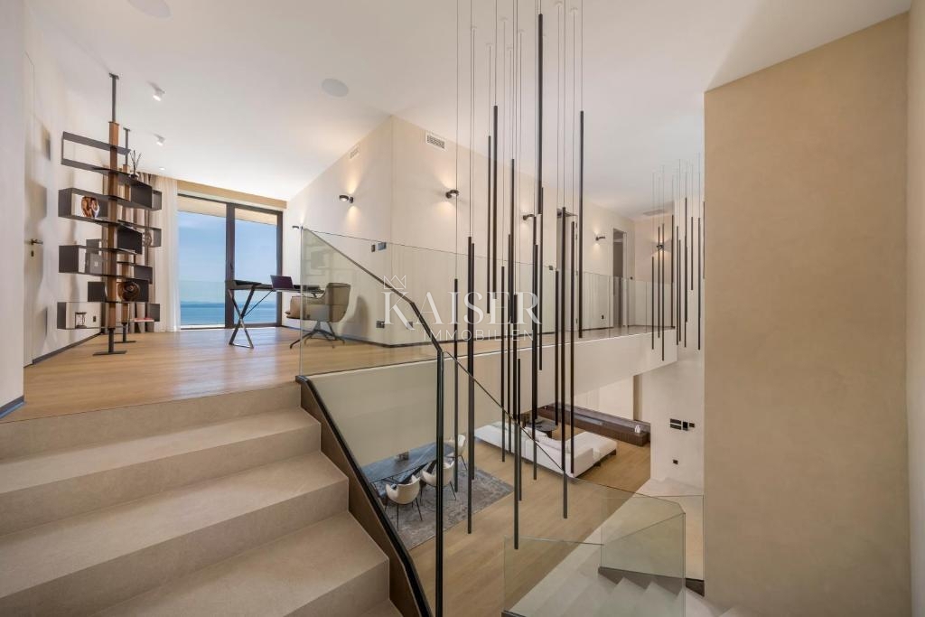 Opatijska riviera - vila z morjem na dlani, 290 m2