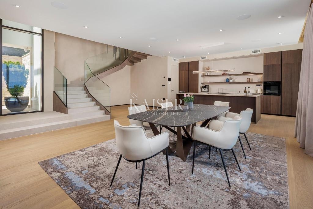 Opatijska riviera - vila z morjem na dlani, 290 m2