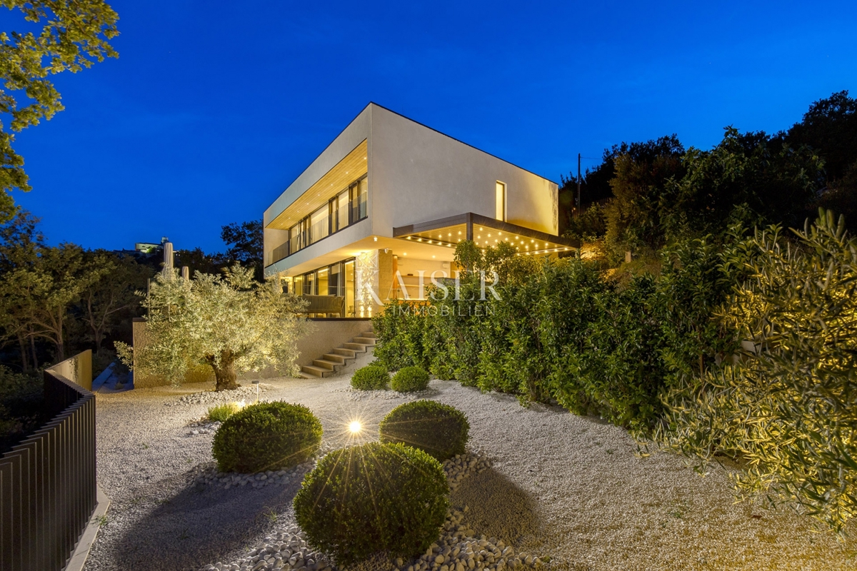 Opatijska riviera - vila z morjem na dlani, 290 m2