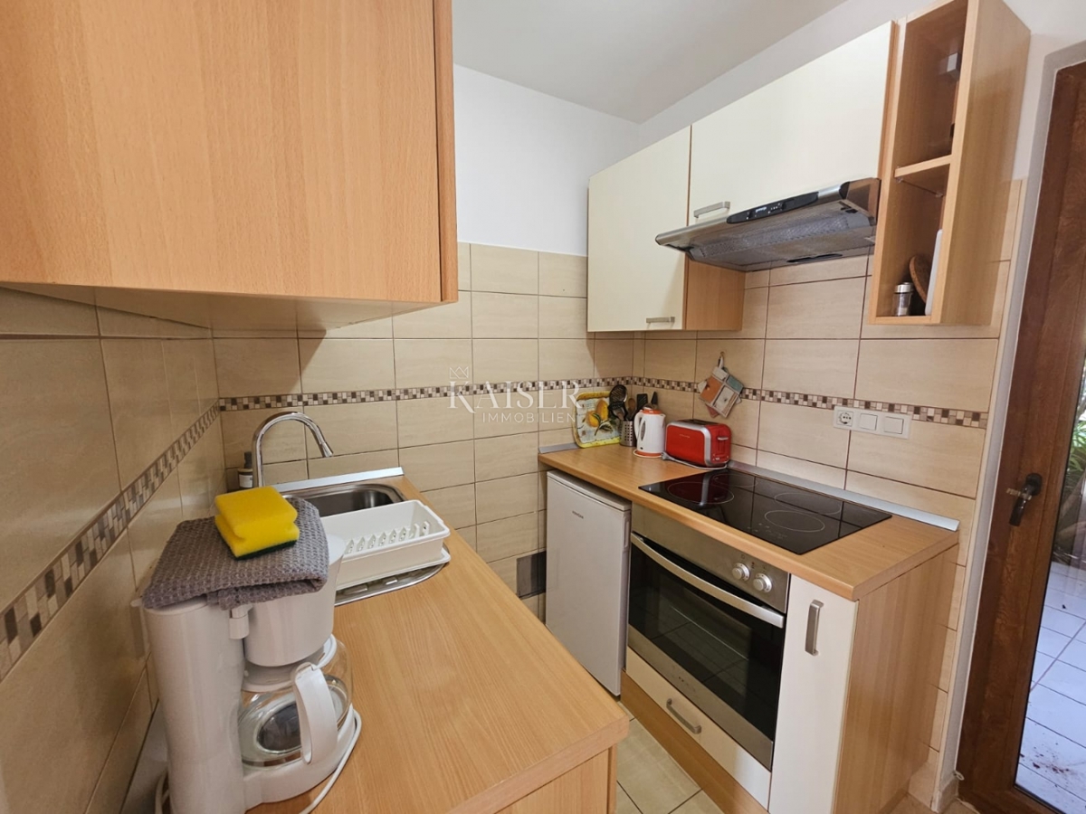 Klimno - apartma 51m2, 1. vrsta do morja 