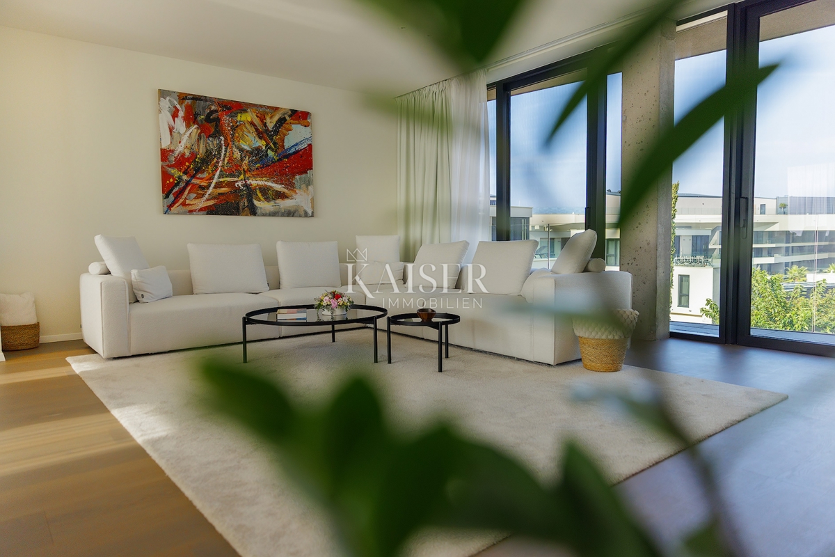 Istra, Umag, Savudrija - luksuzna vila v naselju, 275m2 - na voljo vse storitve v naselju