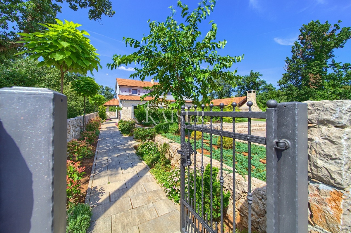 Vila Kras, Dobrinj, 185m2