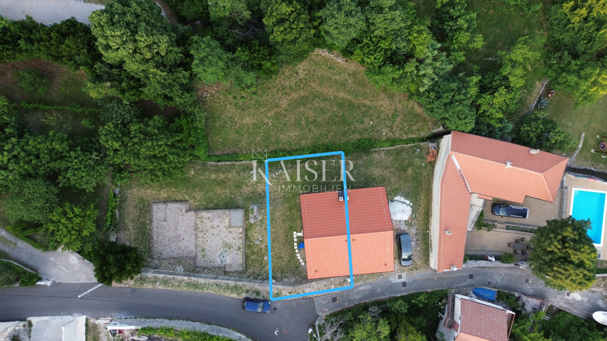 Novi Vinodolski, Bribir - Duplex stanovanje z vrtom