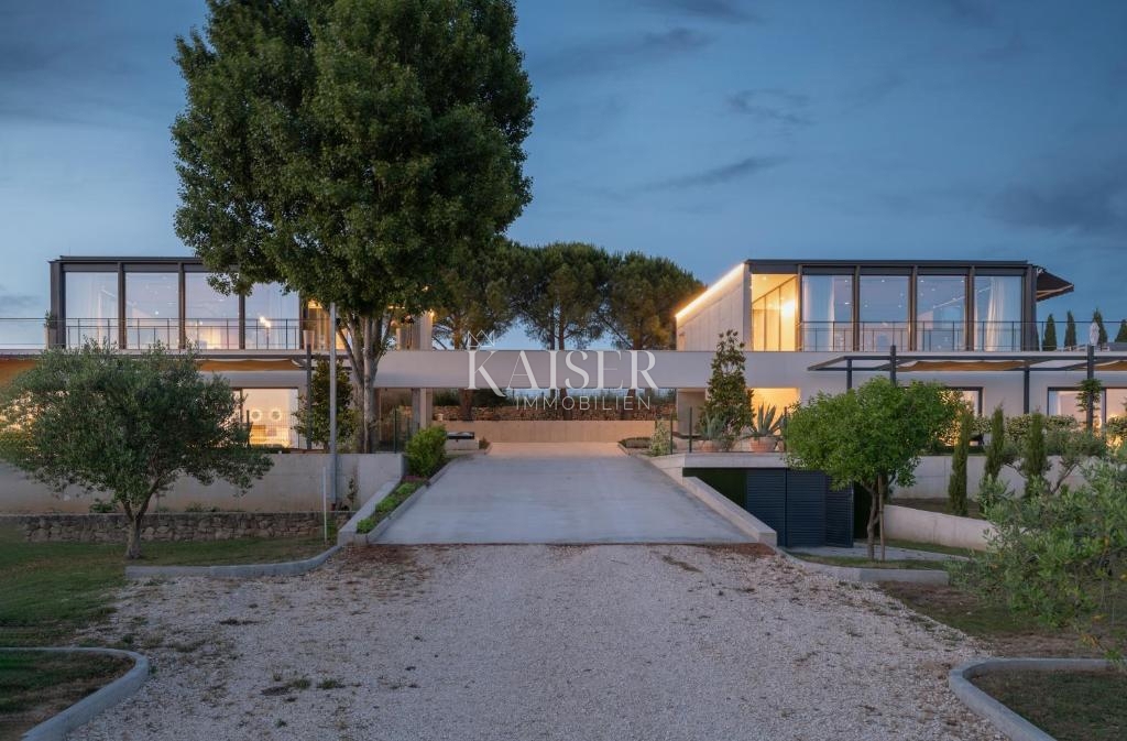 Zadar - Ekskluzivna nepremičnina z dvema vilama.