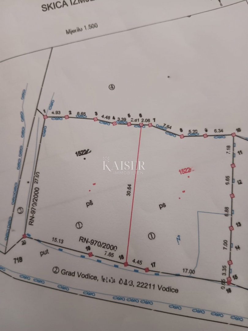  Zazidljivo zemljišče Vodice, 649m2