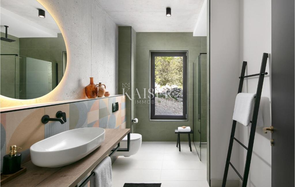 Istra, Rabac - dizajnerska vila ob morju, 396 m2