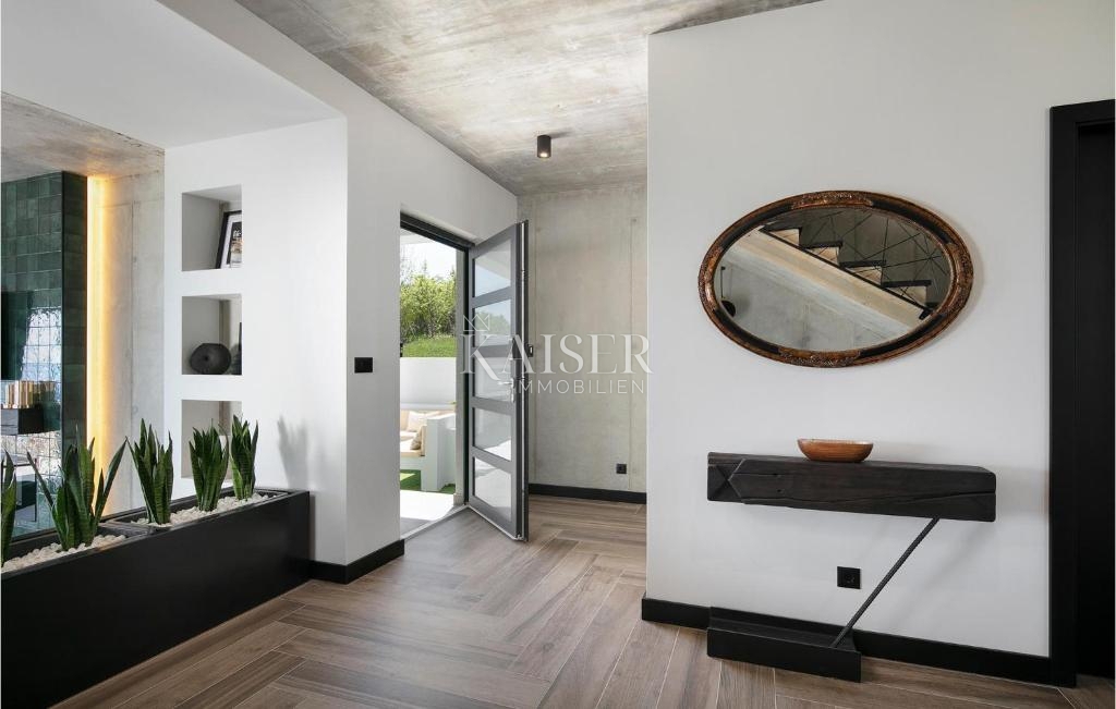 Istra, Rabac - dizajnerska vila ob morju, 396 m2