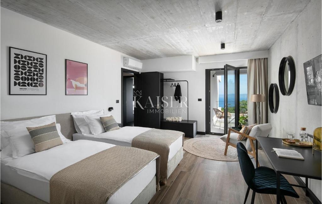 Istra, Rabac - dizajnerska vila ob morju, 396 m2