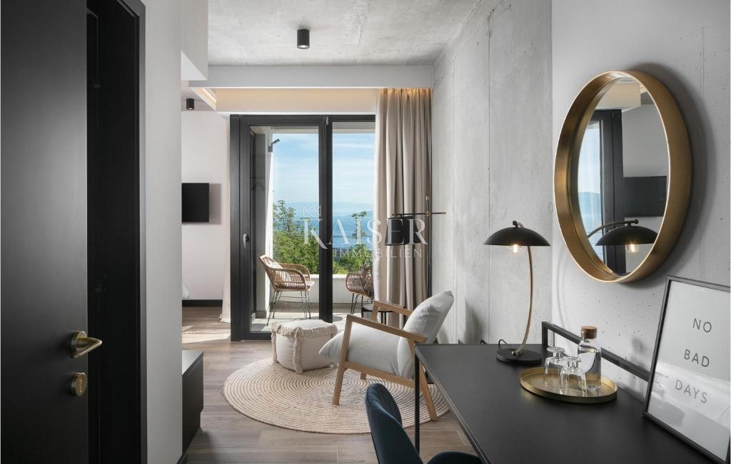 Istra, Rabac - dizajnerska vila ob morju, 396 m2