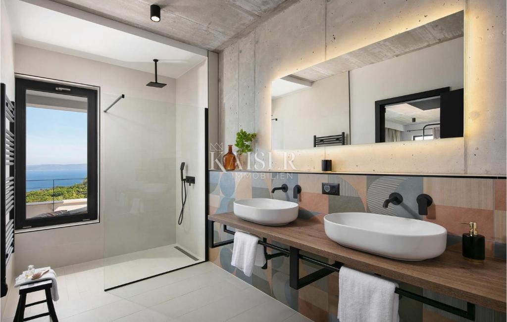 Istra, Rabac - dizajnerska vila ob morju, 396 m2