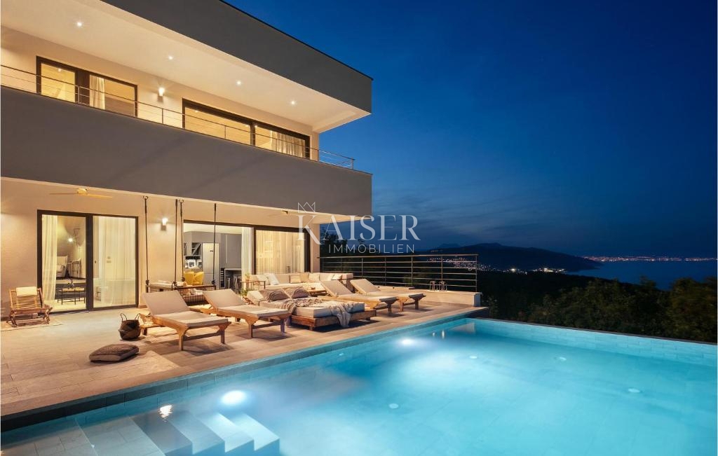 Istra, Rabac - dizajnerska vila ob morju, 396 m2