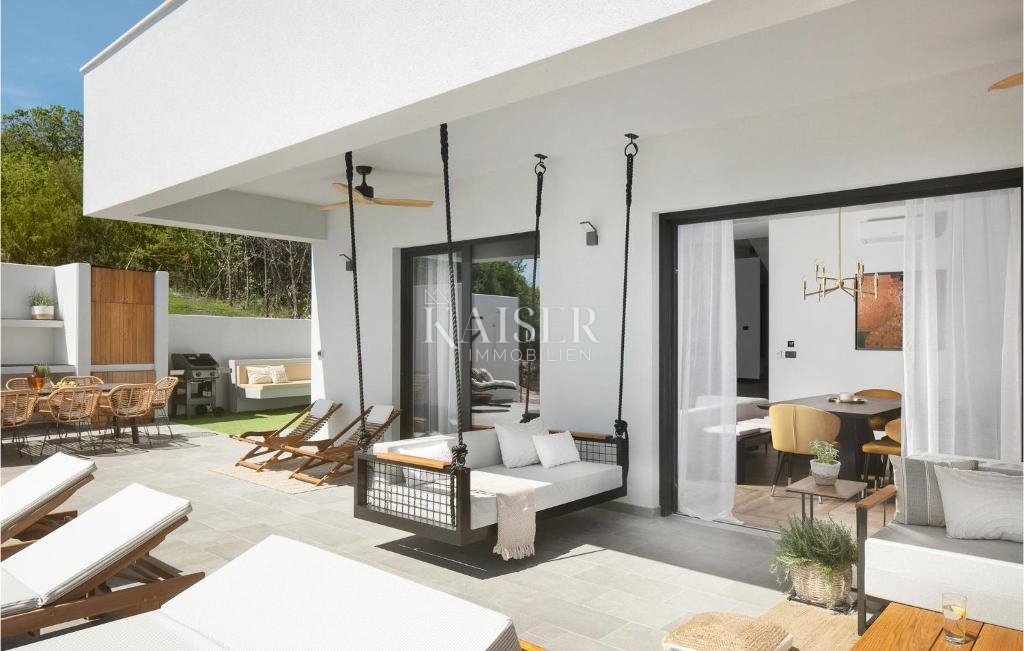 Istra, Rabac - dizajnerska vila ob morju, 396 m2