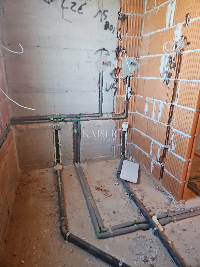 Šibenik, Brodarica - enosobno stanovanje 62,96 m2 v novi stavbi v bližini plaže Rezalište