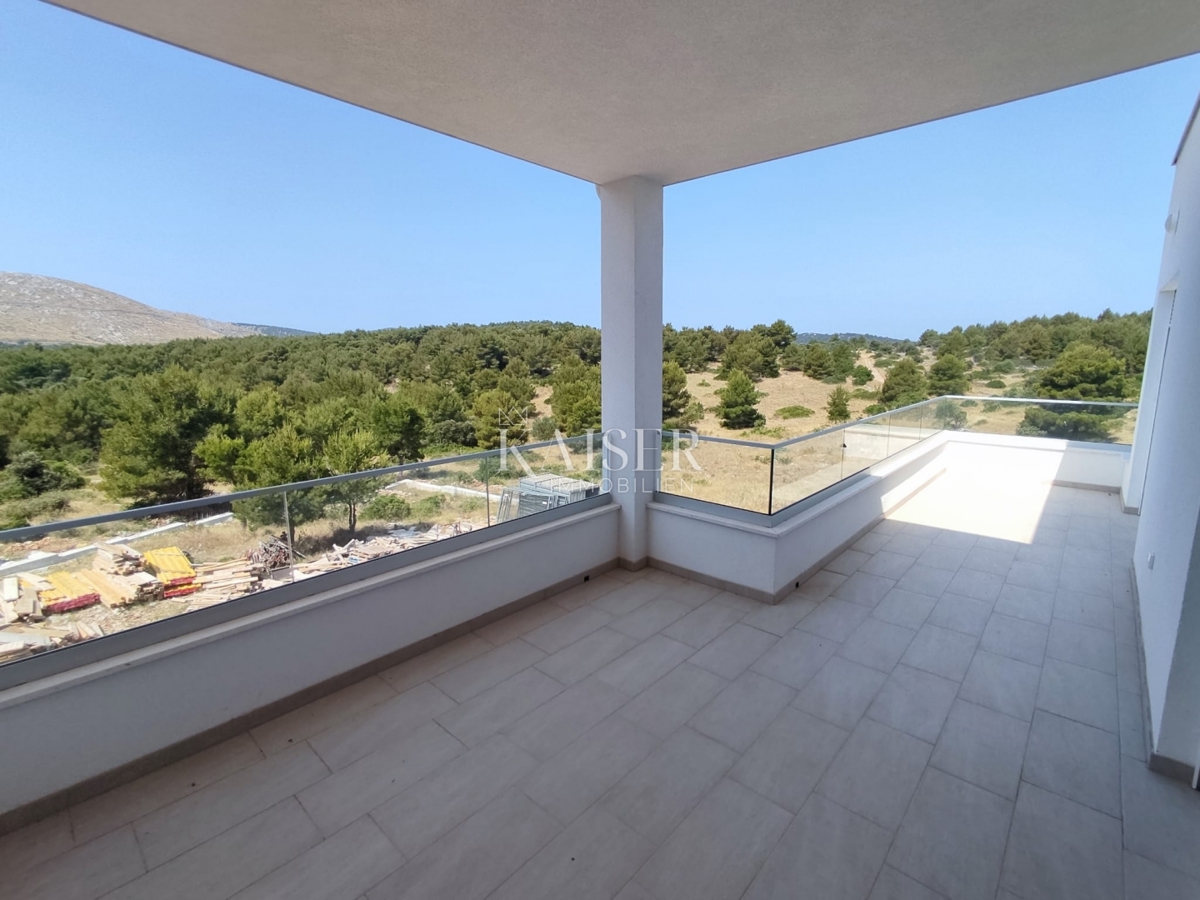 ŠIBENIK, GREBAŠTICA - EKSKLUZIVNO HIŠNO STANOVANJE V NOVOGRADNJI