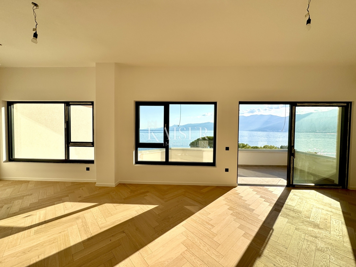 Reka, Bivio – Apartma (4) s 3 spalnicami, teraso in čudovitim razgledom 100 m od morja