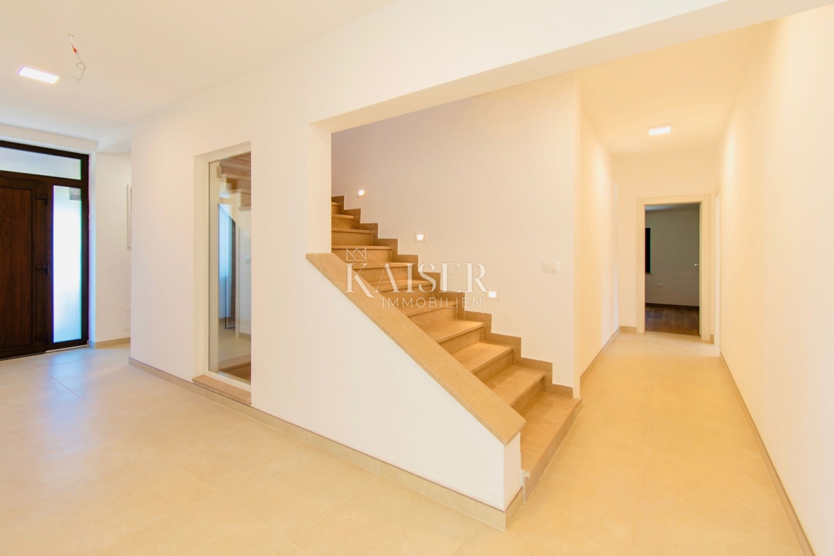 Istra - Poreč, luksuzna vila z bazenom in spa centrom