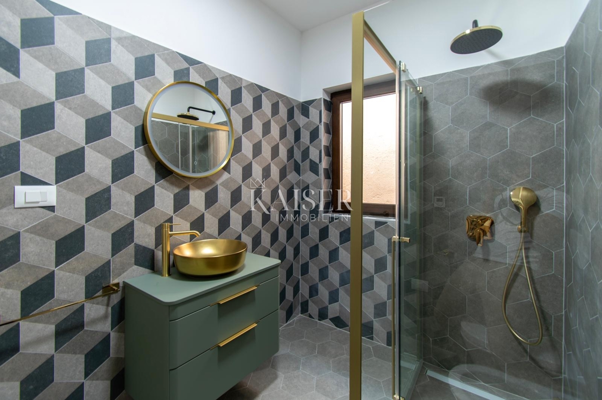 Istra - Poreč, luksuzna vila z bazenom in spa centrom