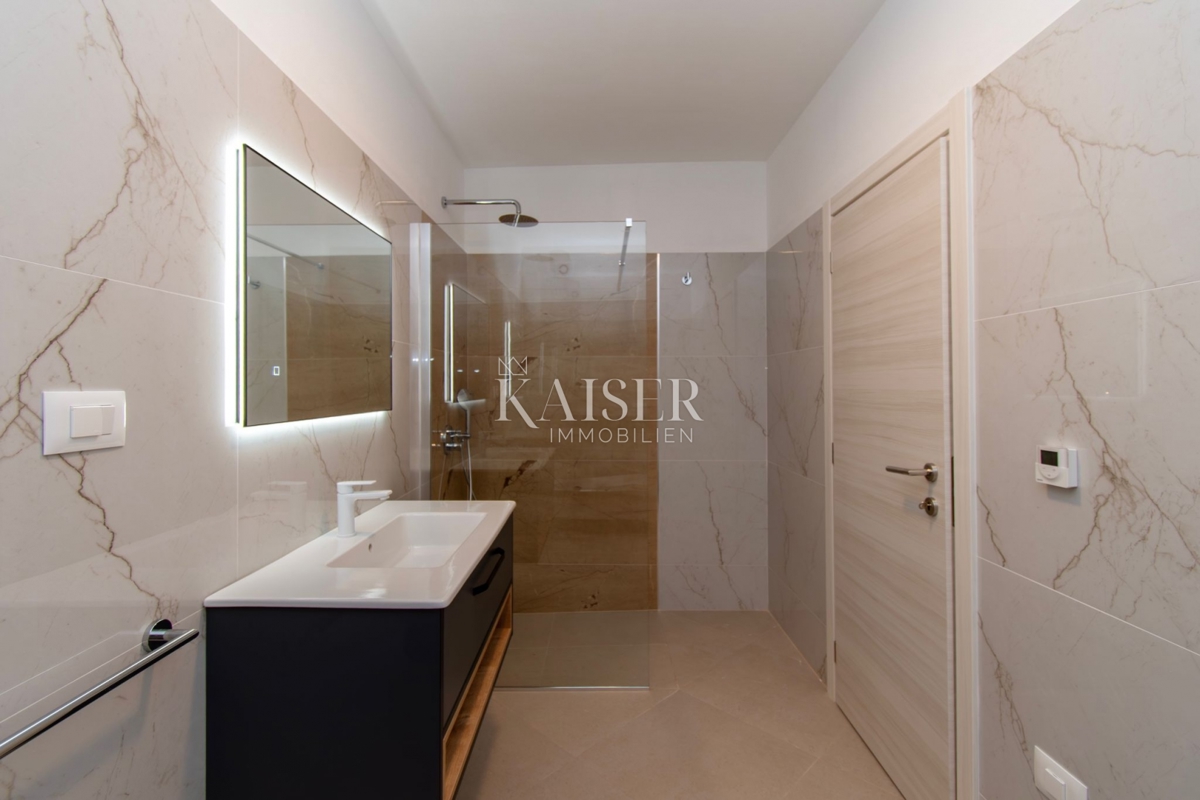 Istra - Poreč, luksuzna vila z bazenom in spa centrom