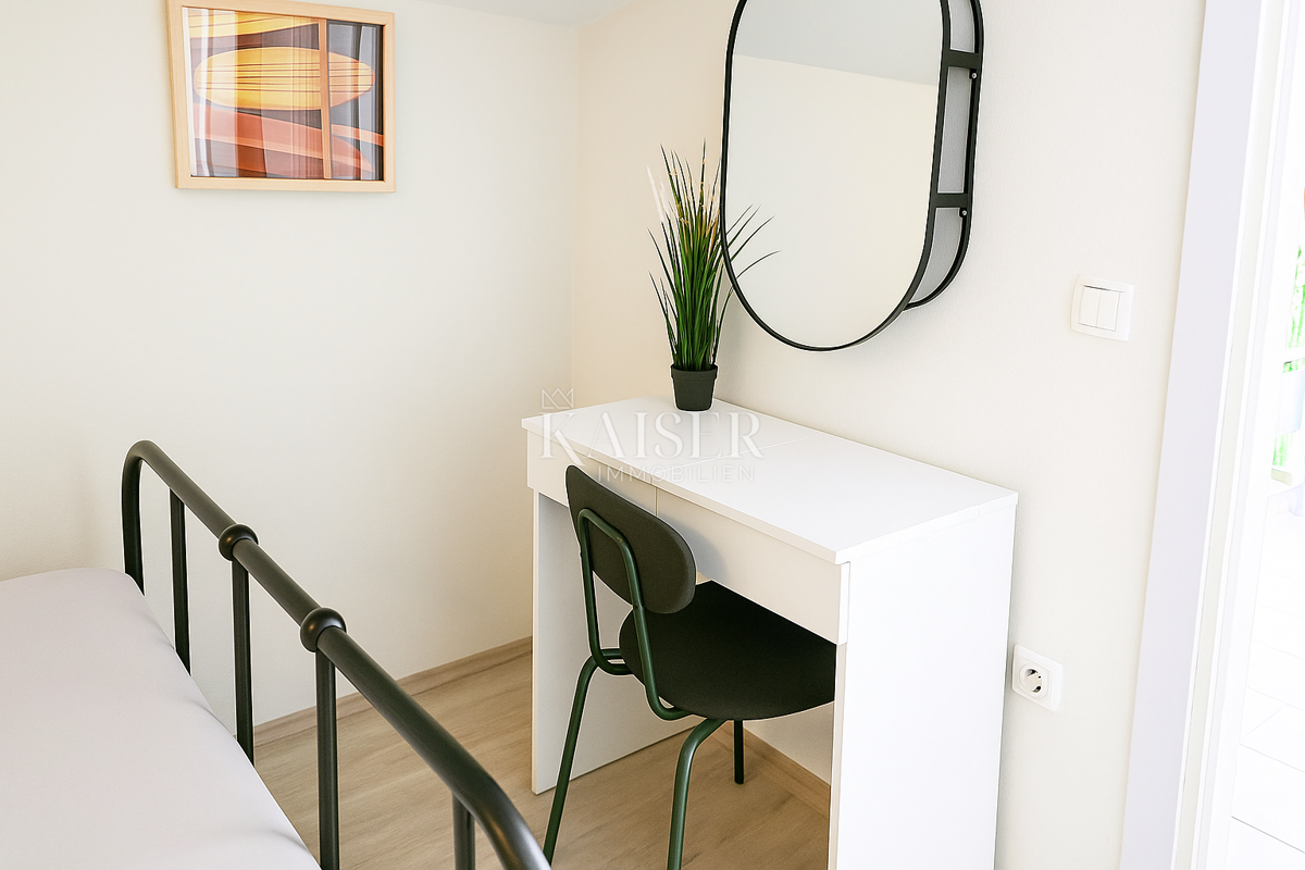 Vir – hiša s 6 apartmaji in garažo, 200 m od morja