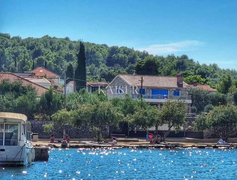 Avtentična kamnita vila z bazenom, le 30 metrov od morja, otok Pašman – Ždrelac