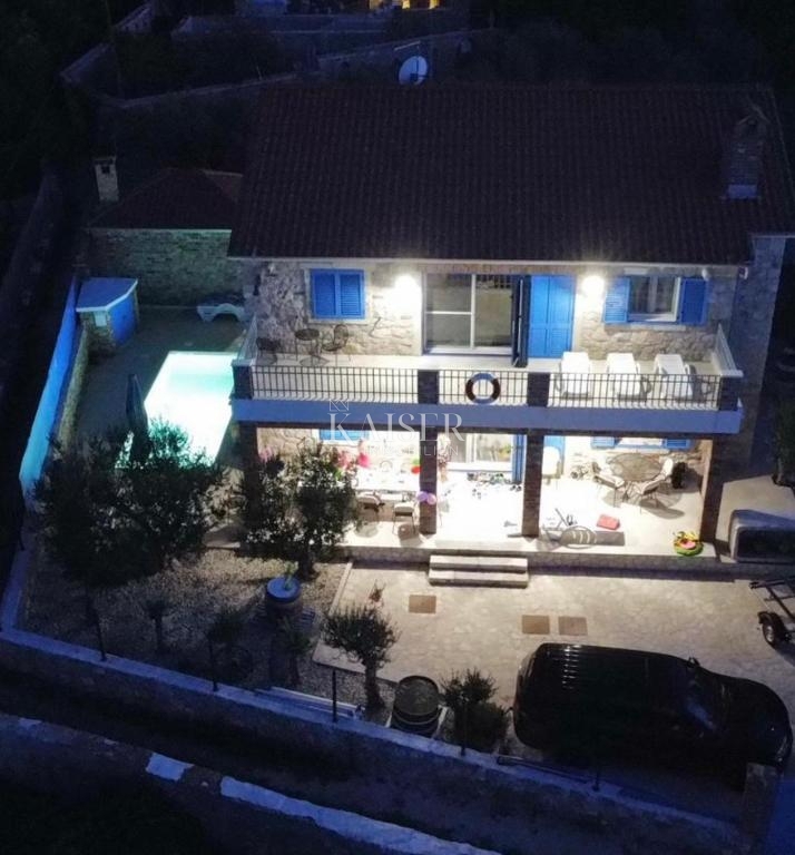 Avtentična kamnita vila z bazenom, le 30 metrov od morja, otok Pašman – Ždrelac