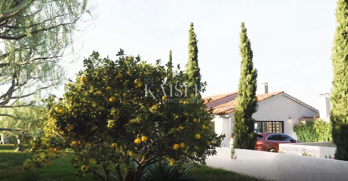 Istra - Poreč, hiša s tremi spalnicami, pritličje. 