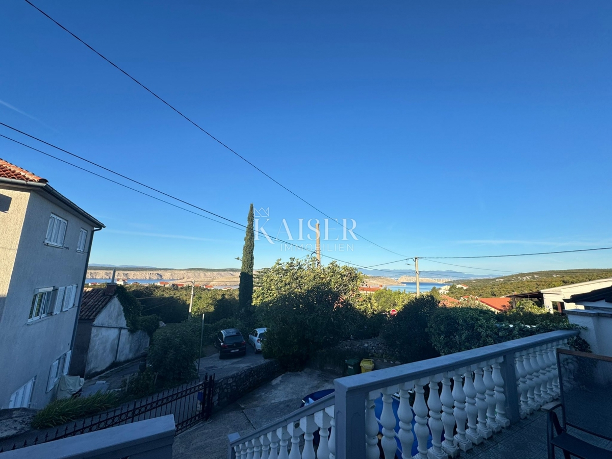 Jadranovo, apartmajska hiša s pogledom na morje