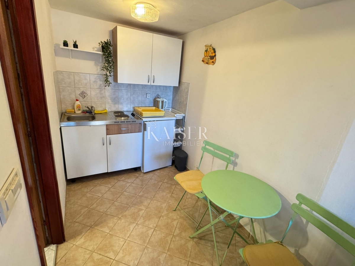 Jadranovo, apartmajska hiša s pogledom na morje