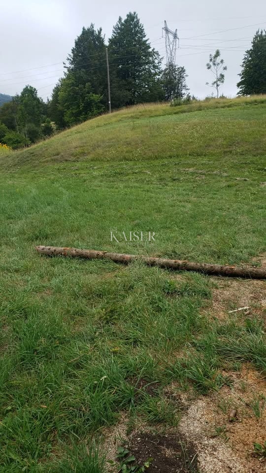  Zazidljivo zemljišče Stari Laz, Ravna Gora, 1.071m2