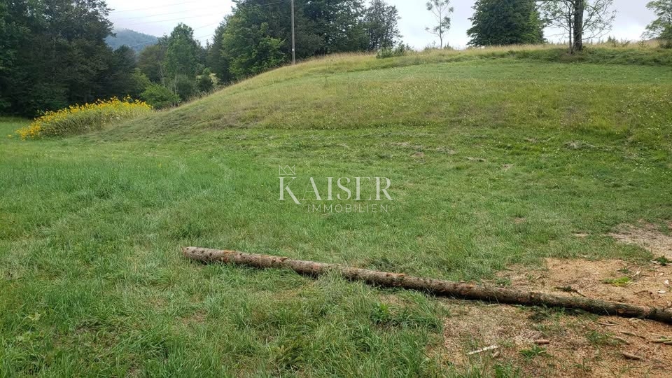  Zazidljivo zemljišče Stari Laz, Ravna Gora, 1.071m2