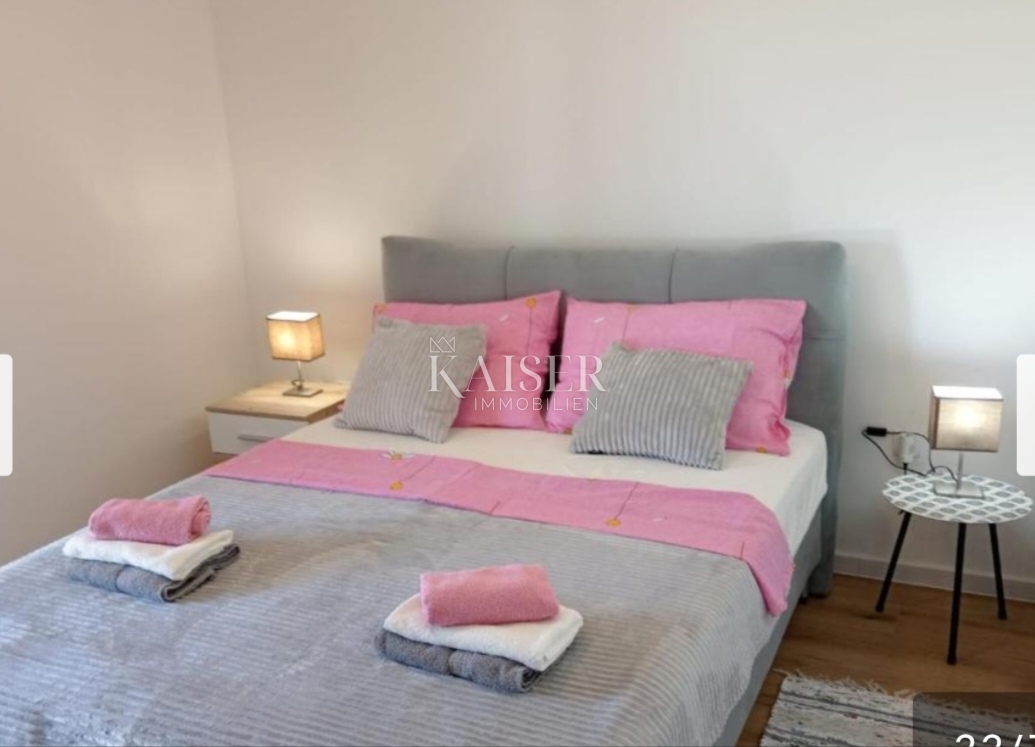 Istra, Pula - Hiša s 5 apartmaji in dvema bazenoma