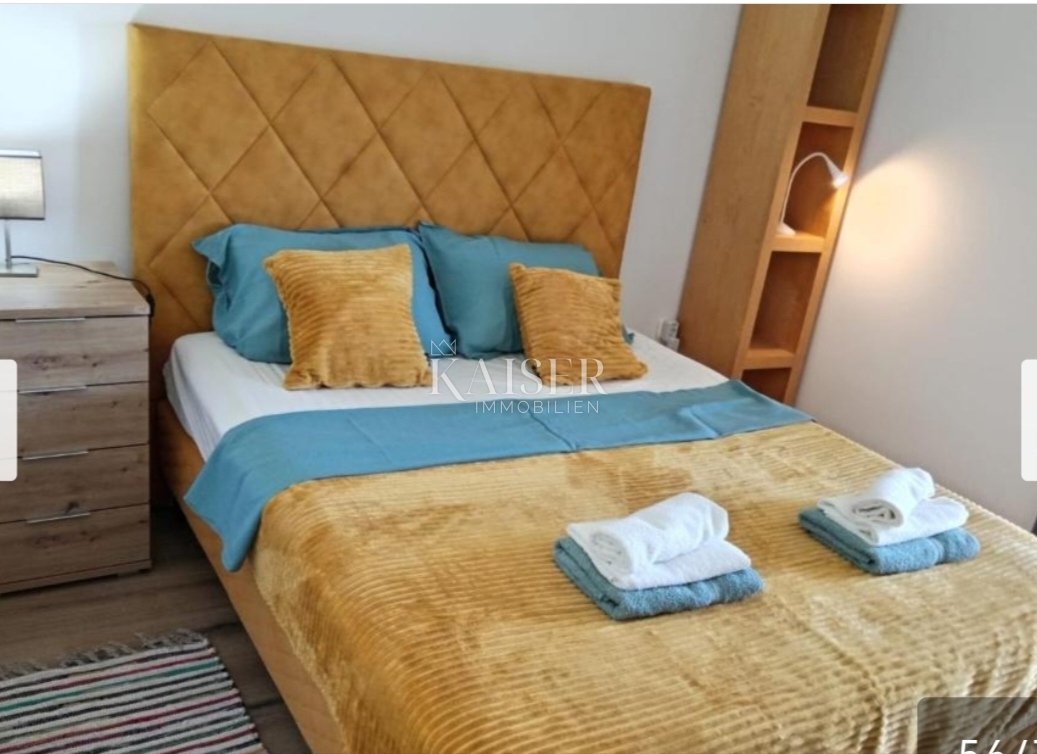 Istra, Pula - Hiša s 5 apartmaji in dvema bazenoma